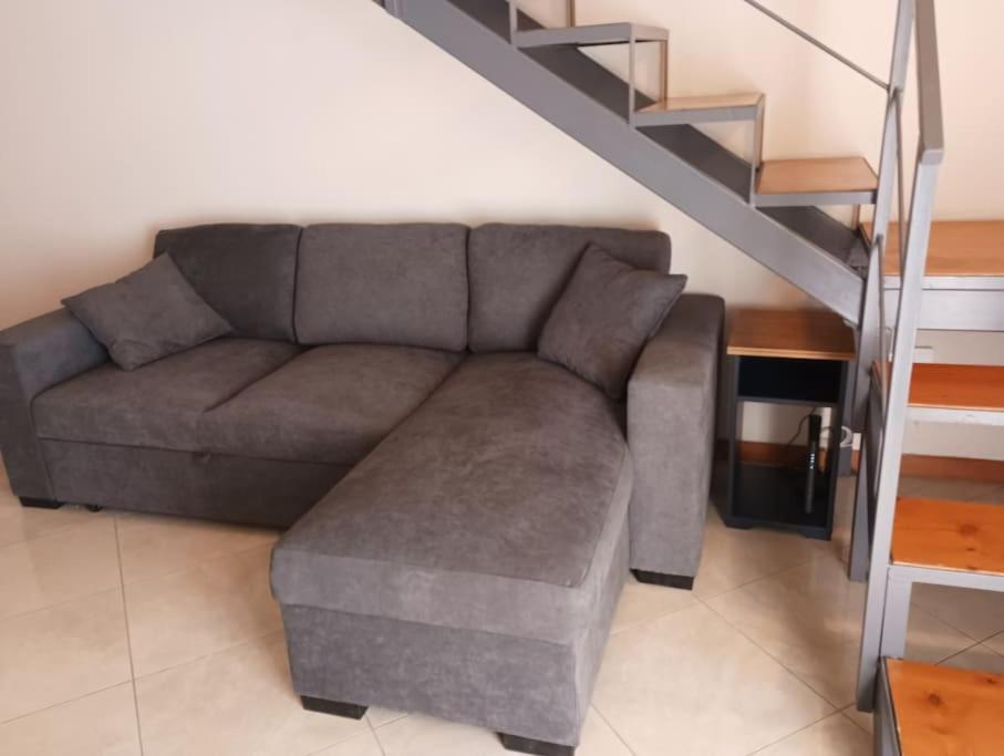 A Casa Di Laura Apartment Napoli Bagian luar foto