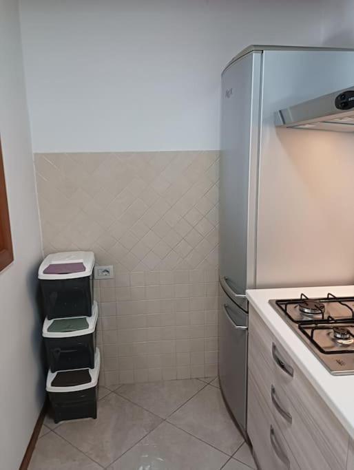 A Casa Di Laura Apartment Napoli Bagian luar foto