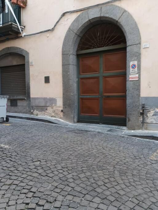 A Casa Di Laura Apartment Napoli Bagian luar foto