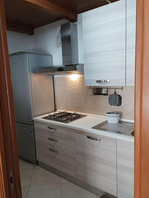 A Casa Di Laura Apartment Napoli Bagian luar foto