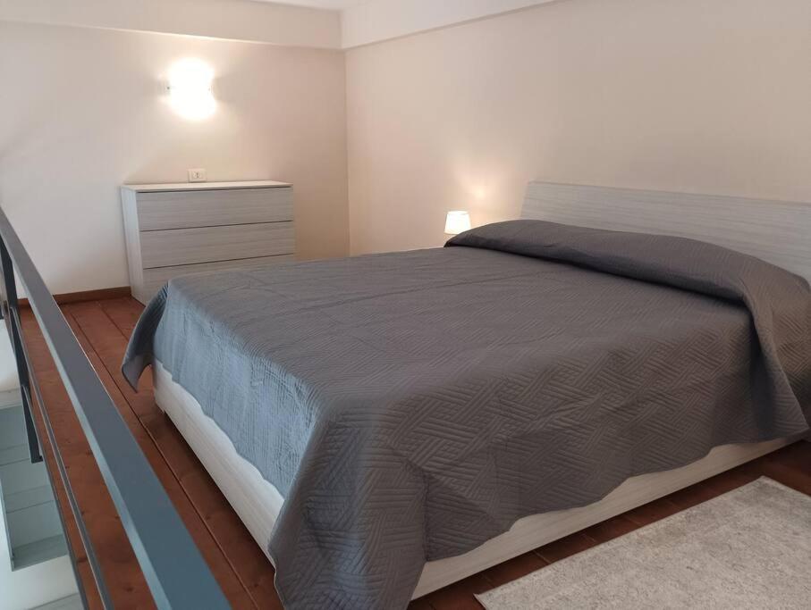 A Casa Di Laura Apartment Napoli Bagian luar foto